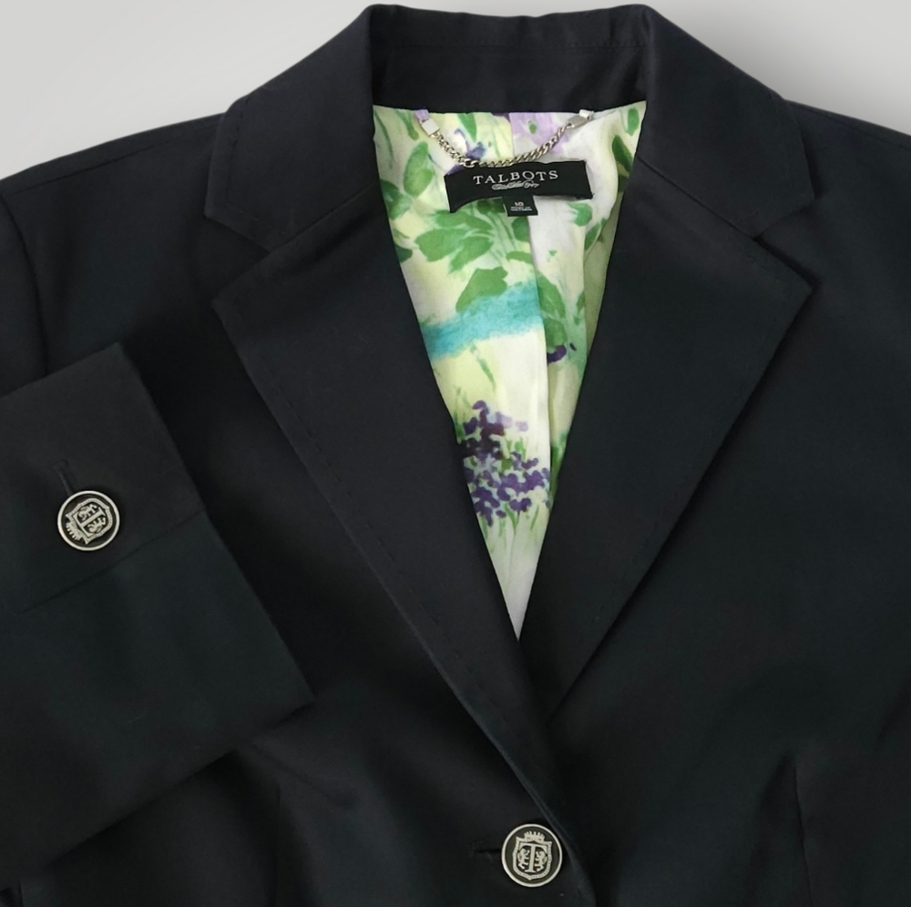 Talbots 10 Black Cotton Stretch Blazer 3/4 Sleeve Logo Buttons Professional - Picture 2 of 10